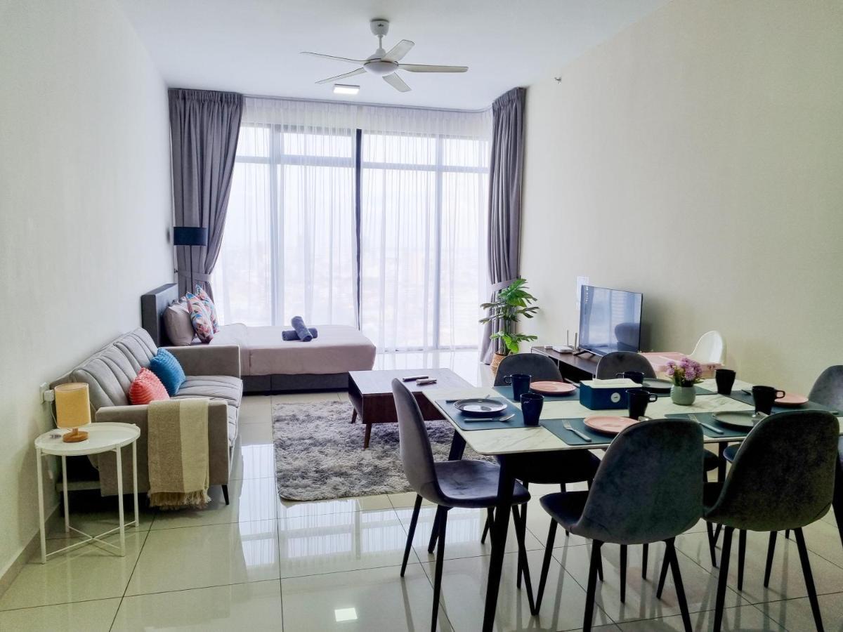 Lavish Beacon Executive Suites By Bin Dao Wu Homestay Penang George Town  Kültér fotó